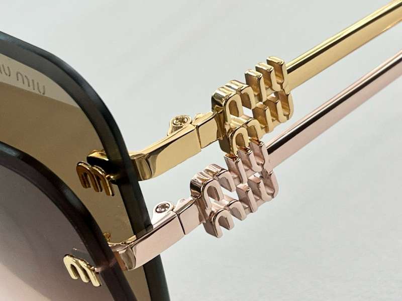 Picture of MiuMiu Sunglasses _SKUfw56601642fw